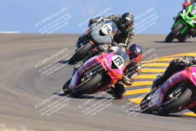 media/Oct-09-2022-SoCal Trackdays (Sun) [[95640aeeb6]]/Turn 12 (140pm)/